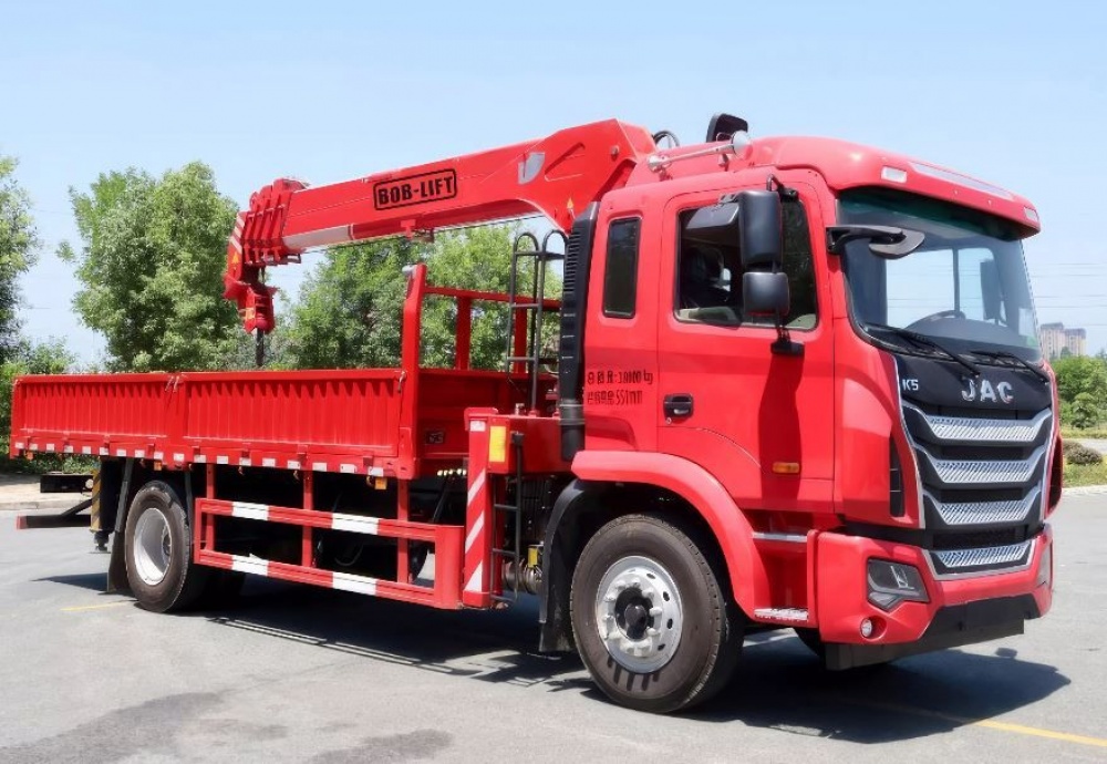 КМУ с телескопической стрелой SQ8SA5