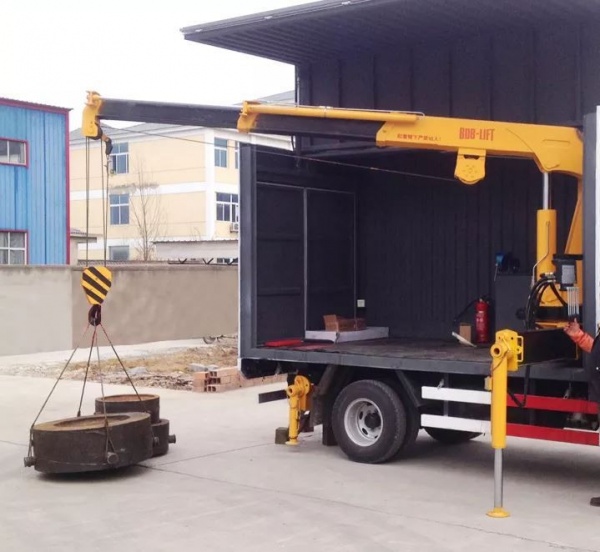 КМУ с телескопической стрелой SQ5SA4